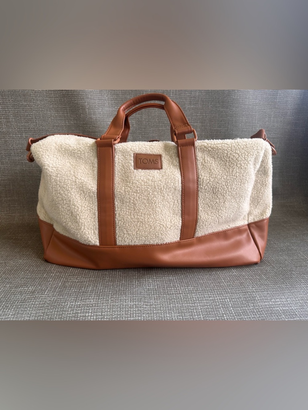 TOMS Sherpa Weekender Duffel Bag Cream Brown Faux Leather Travel Overnight Bag